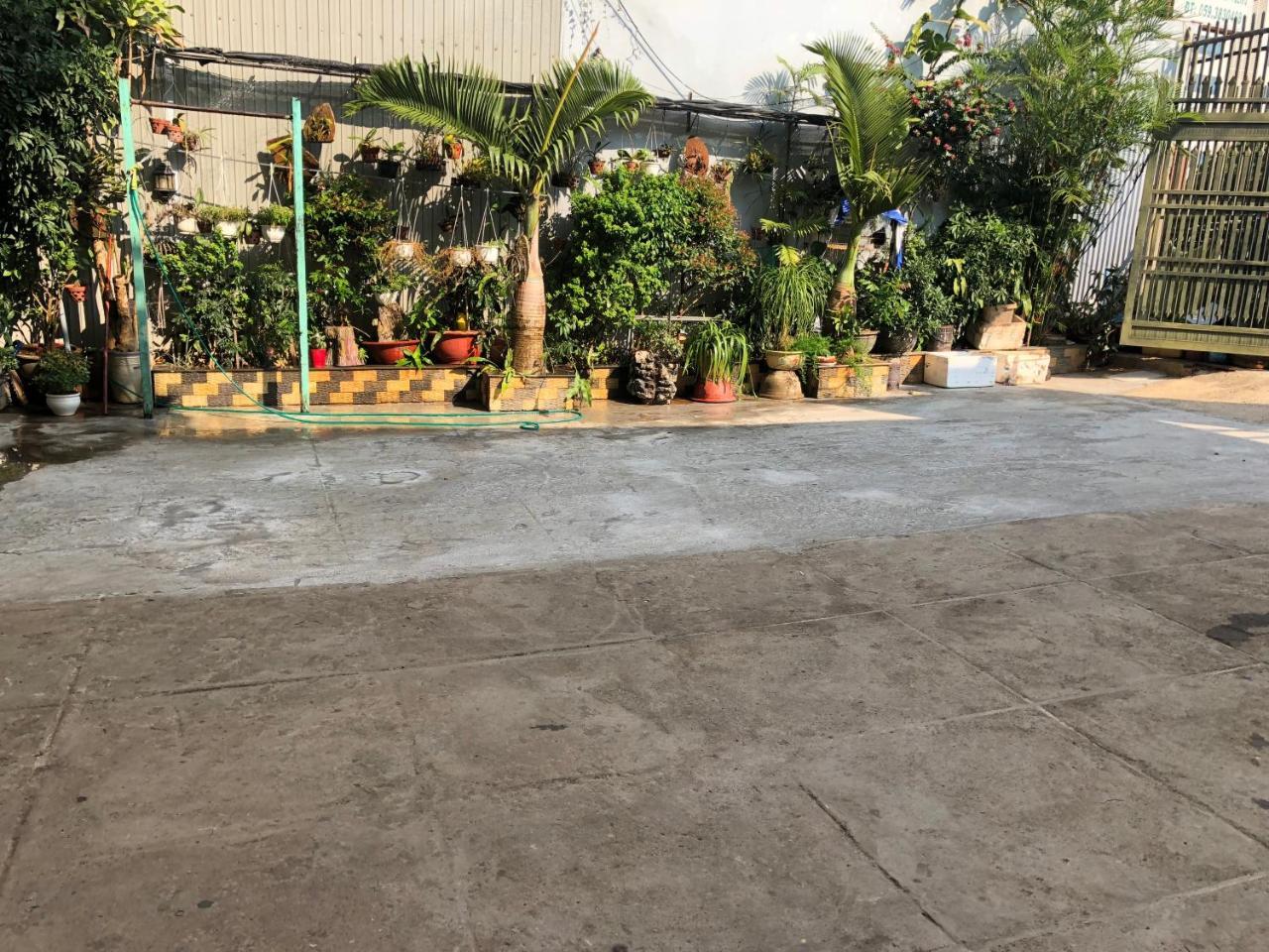 Nha Nghi Binh Yen Bed & Breakfast Pleiku Exterior photo