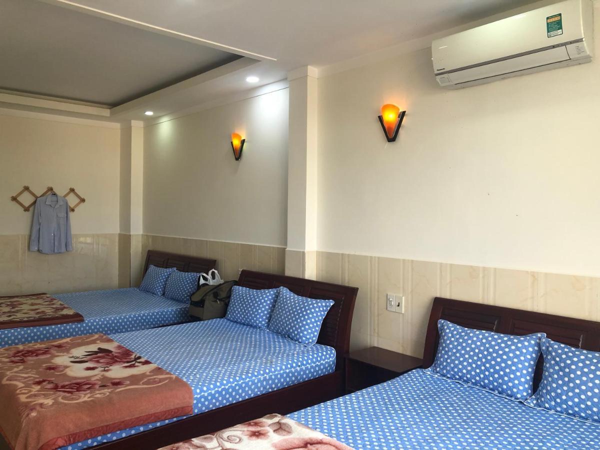 Nha Nghi Binh Yen Bed & Breakfast Pleiku Exterior photo
