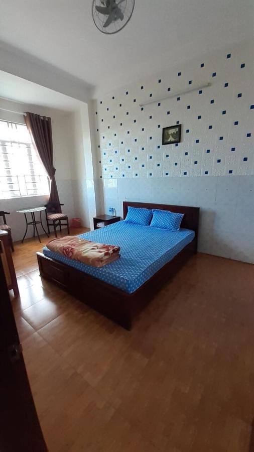 Nha Nghi Binh Yen Bed & Breakfast Pleiku Exterior photo
